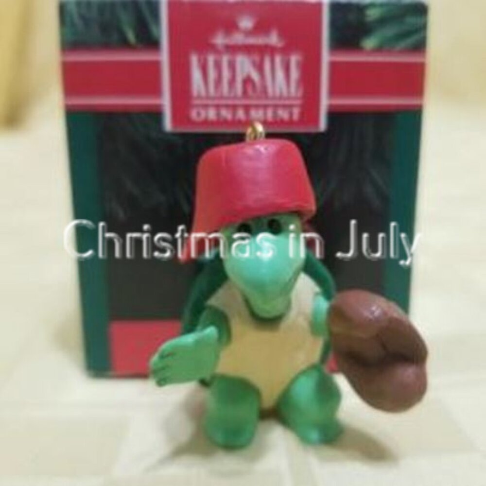 Hallmark 1991 All-Star Turtle Baseball Catcher Christmas Ornament